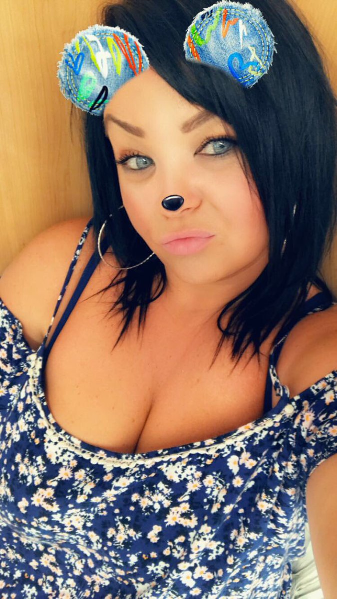 Gemzie14's tweet photo. #snapchatfun #sillyfilter https://t.co/yBnX8MPEWb