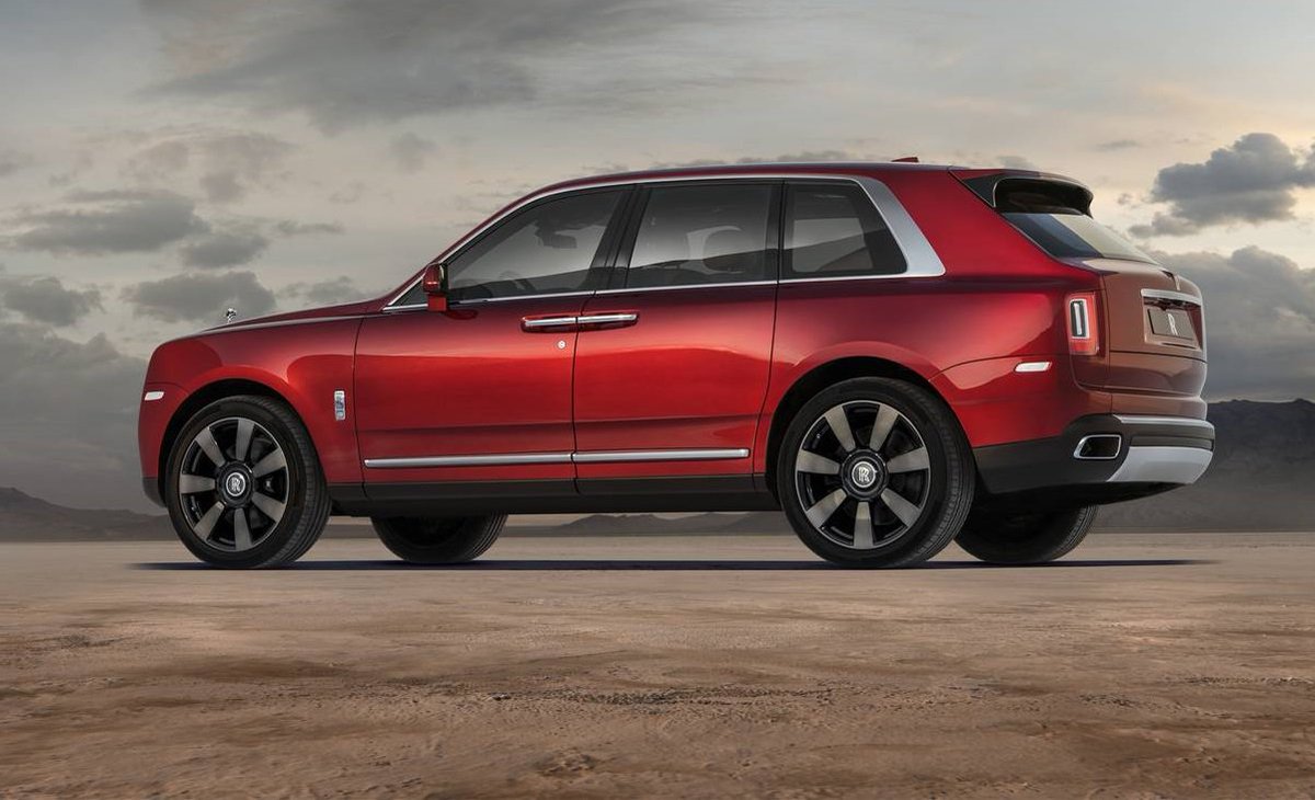 gmancarreviews's tweet image. Ladies and gentlemen. The most anticipated Luxurious SUV has been revealed. Introducing the new Rolls Royce Cullinan. It might take time for me to get used to it's looks but they will sure sink in I hope😊 What do you think of Rolls-Royce newest member? #RollsRoyce #GCR