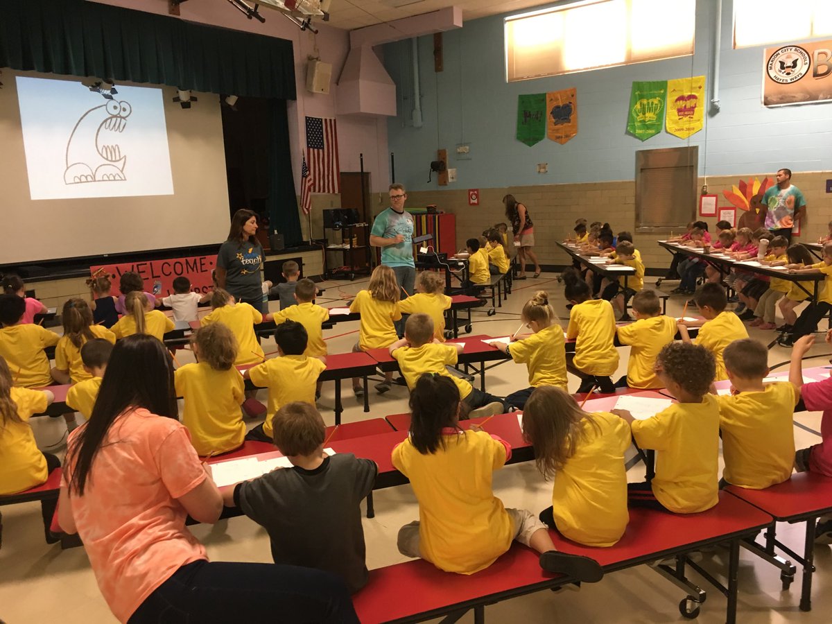 Book author and illustrator Steven Harpster working with students and will present at literacy night.