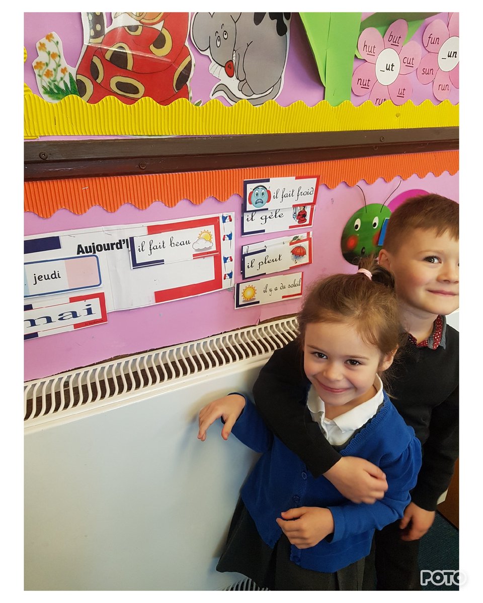 P2_Anto's tweet photo. Did you know that every morning we say the date and describe the weather in French? #falkirk1plus2 https://t.co/pvUI3YTtMp