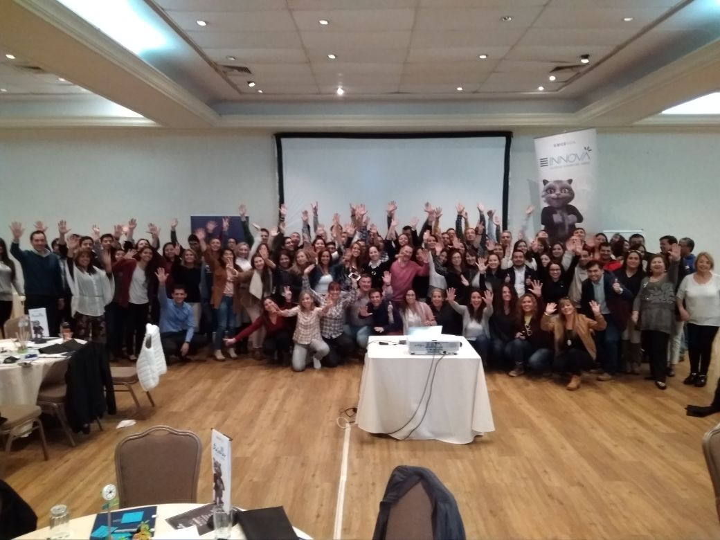 inno_transforme's tweet photo. Tremendo grupo de nuestro cliente @bice_vida innovando esta mañana @CentroinnovaUC @rhmpetit @vasquezbestagno @TFMConsultores https://t.co/2dN9jK1MFa