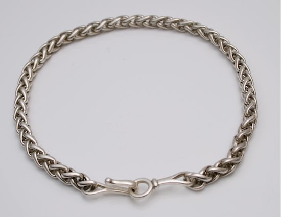 GRASILVER1's tweet photo. We are pleased to announce that we will be showcasing our latest edited collection of Mid-Century Modern Scandinavian Jewellery @modernshows East 20th May 2018 for more details click here https://t.co/12zC7XBg8g https://t.co/q7VYnPbXhJ