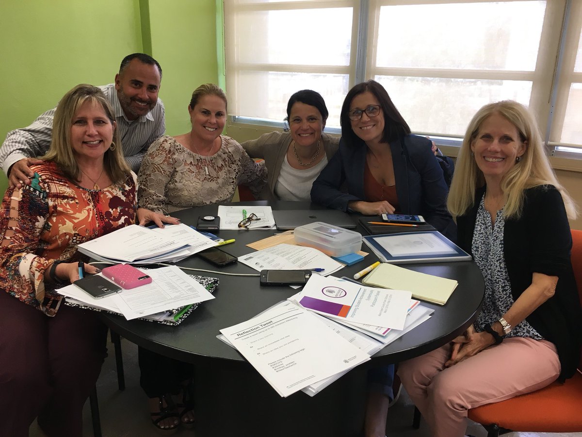 Together we are improving student achievement. @MDCPS @jldotres @mdcps_profdev @NewTeacherCtr @MDCPSSouth @HowardDrive @JHElementary @CGonzalezIvette