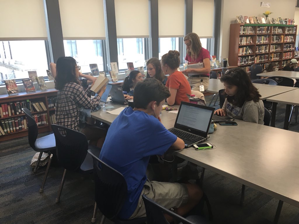 asmithfield's tweet image. Freshmen, freshmen everywhere! #postTNready #somanyprojects #loveit