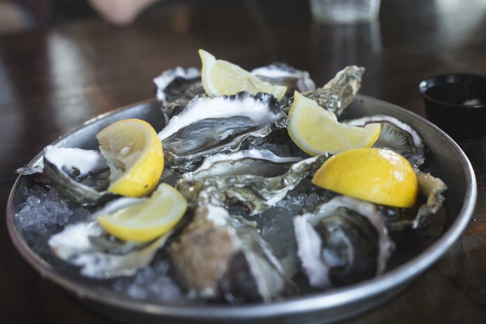 EncinitasFS's tweet photo. Ain't nuthin but an Oysta Party. 😎 $1 #Oyster Night kicks off at 4 pm until we're all shucked out. RT and tag the Oyster Squad. #PointLoma #PacificBeach #Encinitas #TheFishShop https://t.co/zJUPY93zYY
