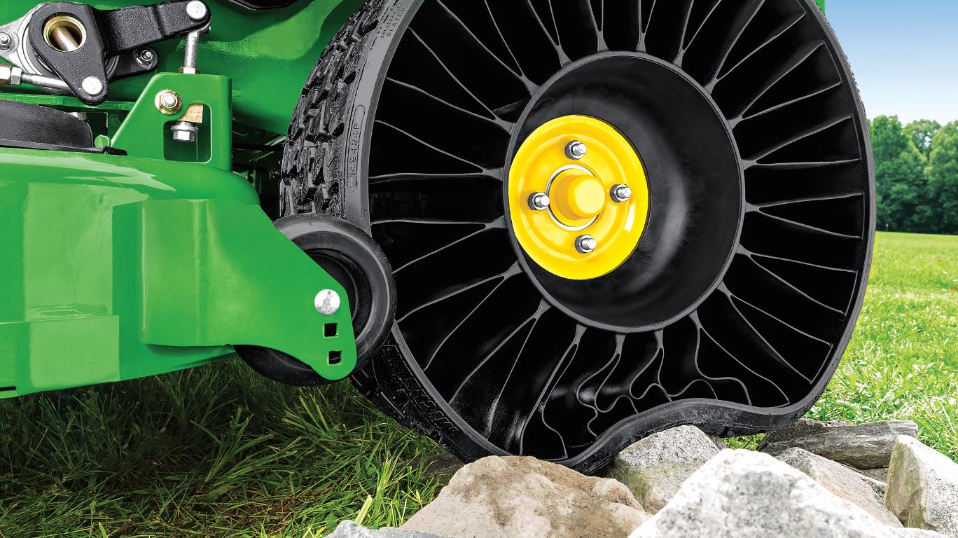 MICHELIN X TWEEL TURF Airless Radial Tire John Deere US, 53 OFF