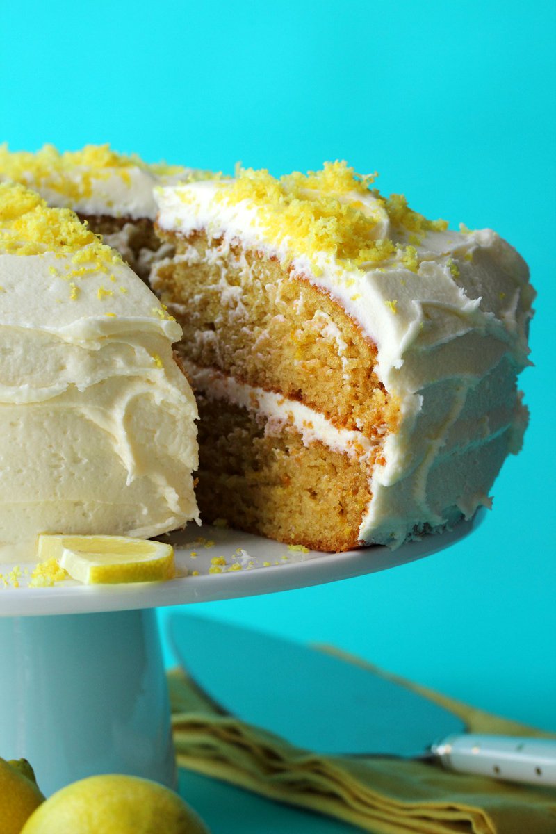 lovingitvegan's tweet photo. Ultra-lemony 2-layer vegan lemon cake with a velvety lemon buttercream frosting! This delicious vegan cake is perfectly moist and spongey and will make all your lemon cake dreams come true!

Get the recipe: https://t.co/somvxbjtpQ https://t.co/LByX4vcpJl