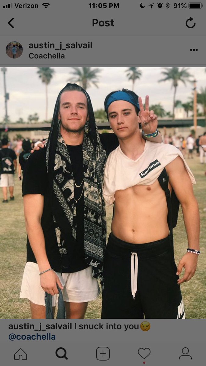 paytonsilva3's tweet photo. Throwback to when we snuck into Coachella https://t.co/TcupdRzaF1