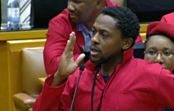 Majesty_I's tweet photo. Does @CyrilRamaphosa and his lackeys of ANC NEC even watch the news? I mean the entire province can't be at a standstill because of one useless premier called @SupraMahumapelo. And now nurses are on strike in that province, worsening the already ailing health care. #SupraMustFall https://t.co/onPiqWbqXM
