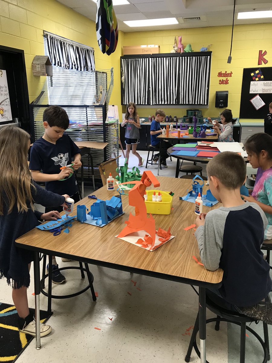 RNEArt's tweet photo. 3rd grade Bear Time students making Dr. Seuss villages #RNEArt #rnegreatthings #artclass #elementaryart #3rdgraderocks #Seuss #windingtheyeardown https://t.co/lHY1dZIAke
