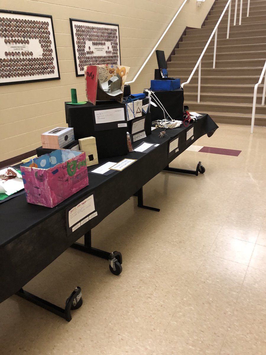 ArtMele's tweet photo. Sculpture is all set up! #bowmanartstudio #bowmanprimary #LCS_BC https://t.co/LZQZCGZj8K