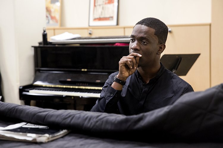 UCBerkeleyNews's tweet photo. With music as his guide, Haas graduating senior Joshua Ahazie envisions a better Nigeria: https://t.co/kPWsCHZ3LG https://t.co/NdQfTlB8BY