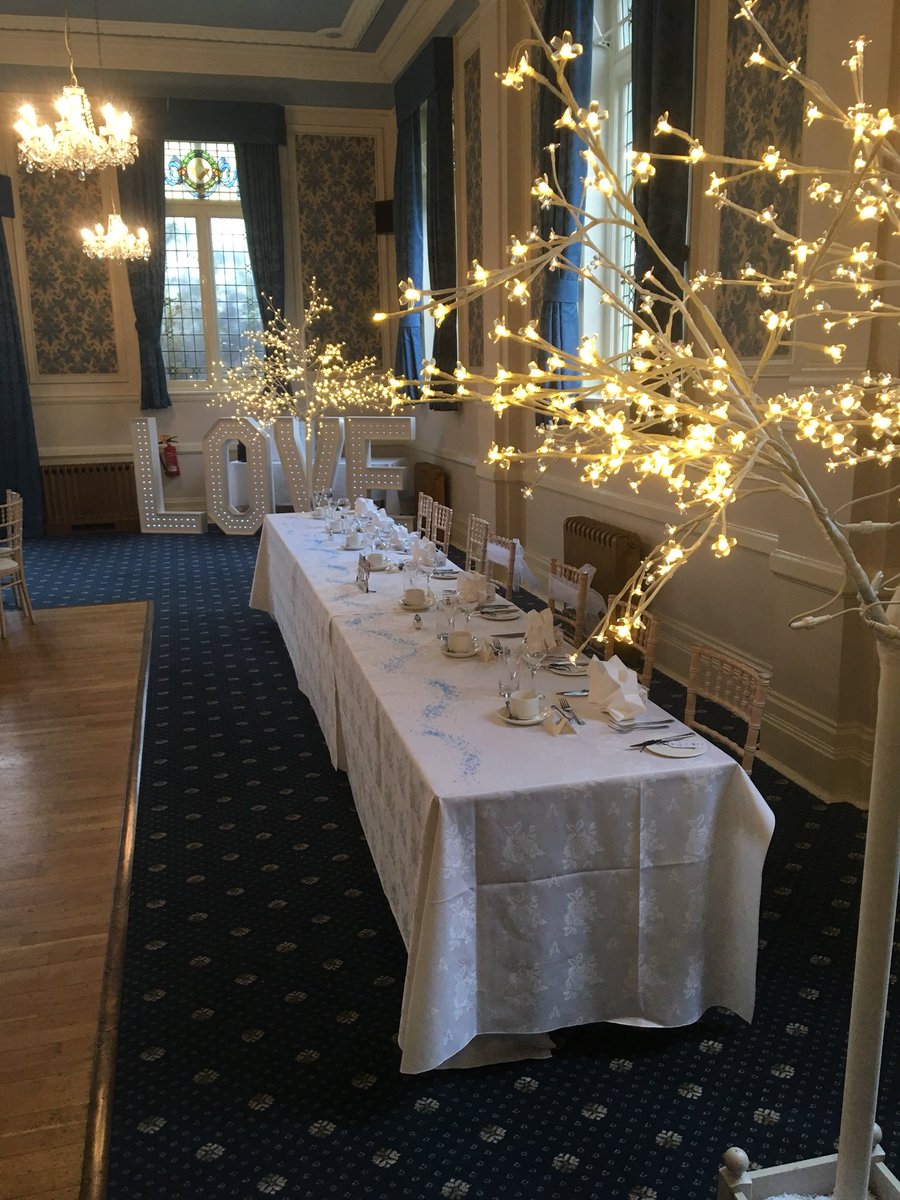 HartDisplayHire's tweet photo. #glenmorehouse with our #ledtrees #postbox and #loveletters https://t.co/khtxq5oEkw