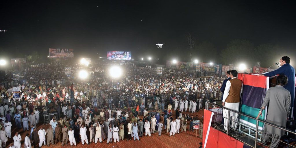 BBhuttoZardari's tweet photo. Overwhelmed &amp; humbled by sea of people in #Layyah today. The love &amp; massive support for #PPP is proof that our message resonates with people of South Punjab who know that only PPP will continue fighting to end their deprivation. https://t.co/NbzMZwASq9 #layyahMeinTeerChalega https://t.co/7ECFYSpsMy
