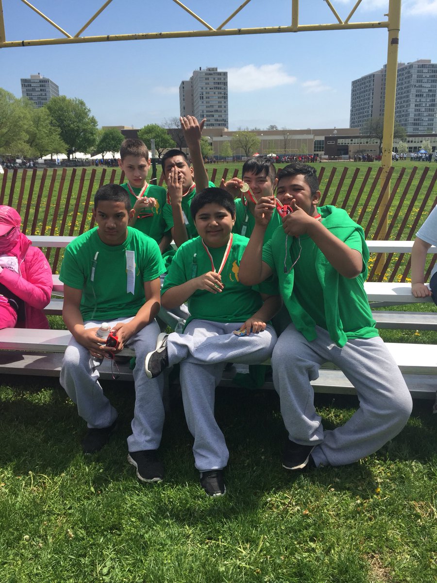 PrietoAcademy's tweet photo. Bringing home the Gold! #startastic #specialolympics https://t.co/Jen97YGtRP