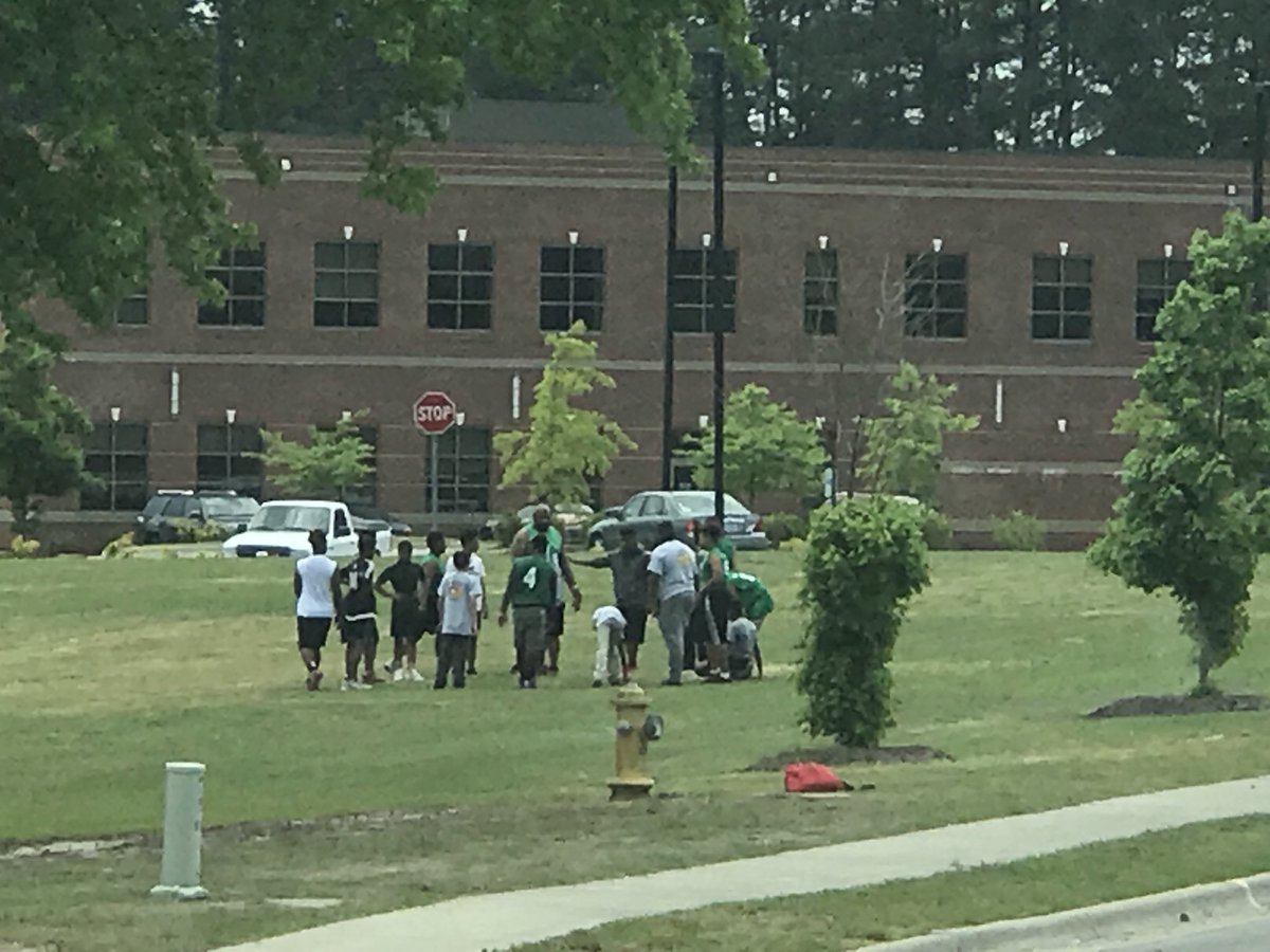 BVZuidema's tweet photo. Gotta love driving by @EastGarnerMMS and seeing this fine group of young men working out with @EduSpoon #PREP #MakingFutureLeaders https://t.co/EPubtFsG8J