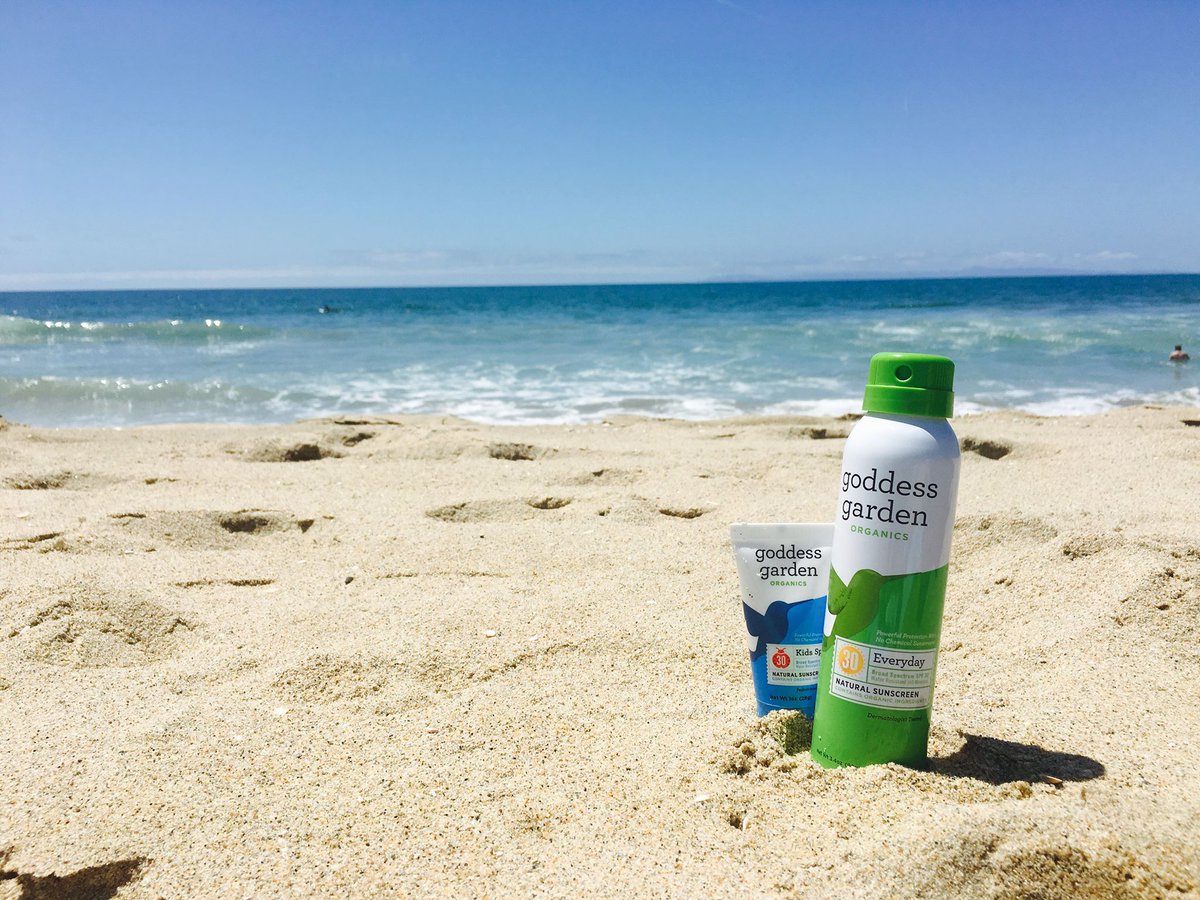 BCorpCommunity's tweet photo. A groundbreaking law in #Hawaii (#SB2571) will ban the sale of chemical #sunscreens that harm coral reefs. Not all sunscreens harm #coralreefs. #BCorp @goddessgarden has been protecting people, planet & the reefs with #reefsafe #sunscreen for over 13 years https://t.co/nKLd5KQYKB https://t.co/whtPLceCc2
