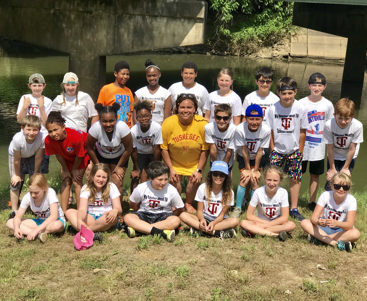 KRQuarles's tweet photo. My babies and I enjoyed our final field trip of the year! We canoed the Flint River and learned all about natural water filtration and the wetland ecosystems! Thank you so much for a field trip to remember @WaterWorksEDU! @HSVk12 @TuskegeeUniv #5thGradewithMsQ ✨ @msquarlesclass https://t.co/fryTkCZnmA
