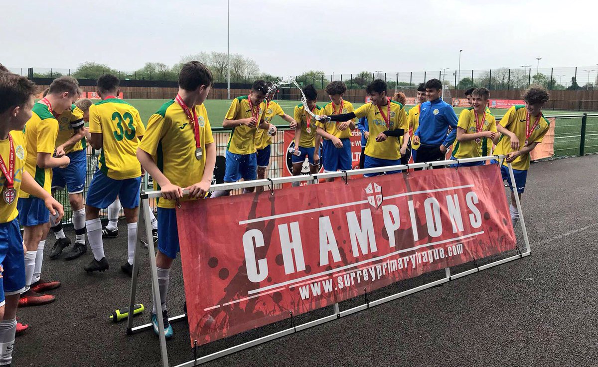 London Escolla Futsal Club tweet media