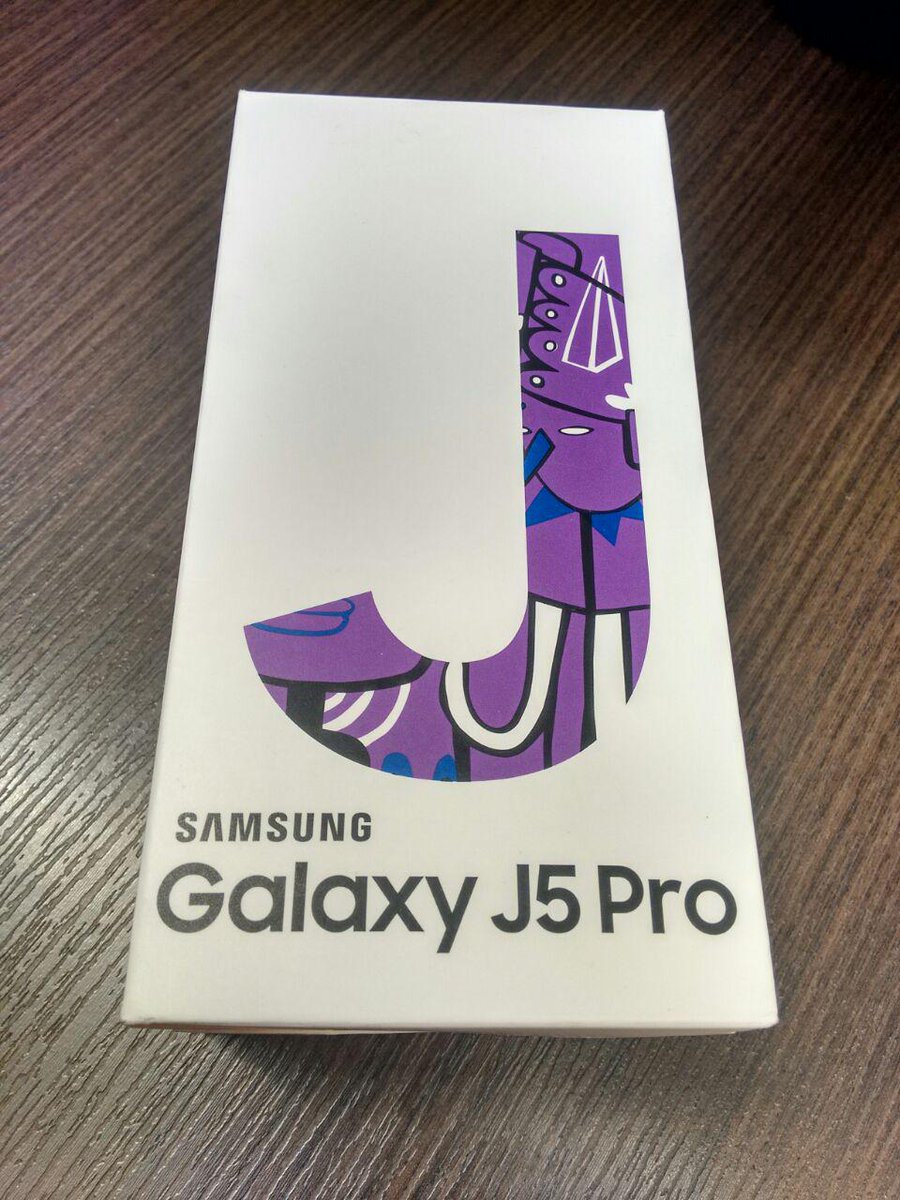 paivatrick's tweet photo. Eu to apaixonado! 😍 Finalmente, depois de 5 anos sofrendo tenho um celular que me agrade e atenda minhas necessidades. #j5pro @SamsungBrasil https://t.co/Z2a4wH4ysz