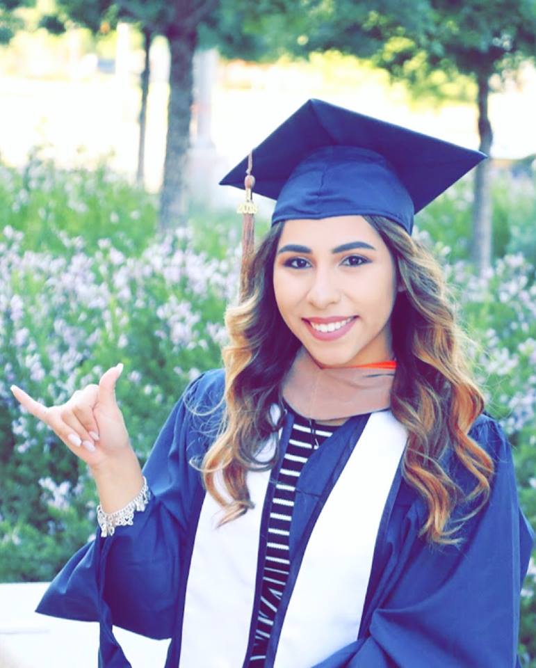 brittnmartinez5's tweet photo. I did it son. #MasteredIt #BBAinAccounting #MasterofAccountancy #UTSA #UTSAGrad18 https://t.co/oZ2IZ184wi