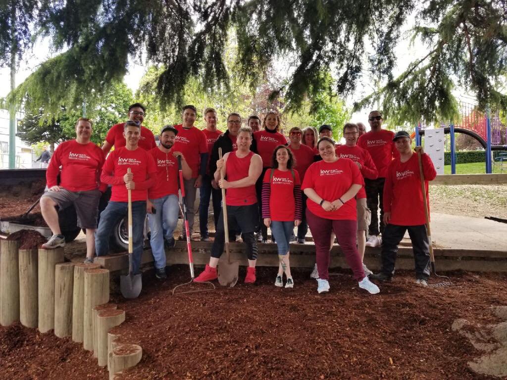 GVRealtors's tweet photo. It's Red Day! REBGV President Phil Moore joined REALTORS® from Keller Williams offices to give back to their communities. Today they freshened up the grounds of a nearby elementary school and picked up garbage in the neighbourhood #KWRedDay #REDday2018 #RealtorsCare https://t.co/jMj8KCW5UP