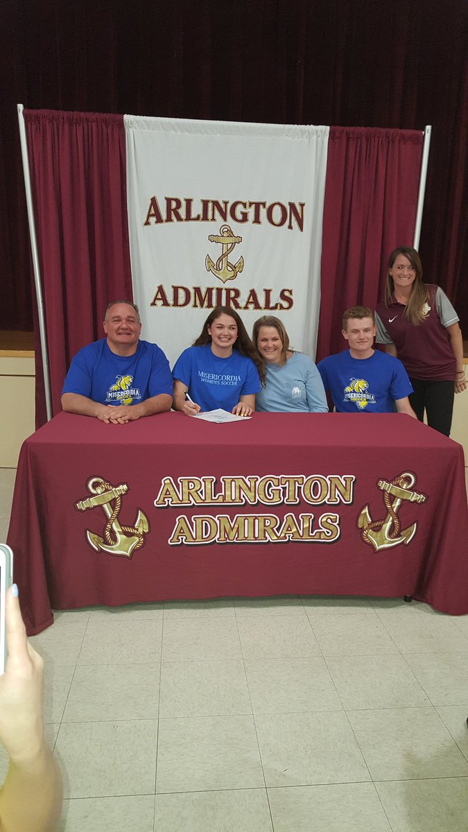Fazul59's tweet photo. Congratulations to our daughter Michaela. She will be studying Physical therapy and playing soccer for Misericordia University in the fall. Go Cougars https://t.co/BTffiv4G5q