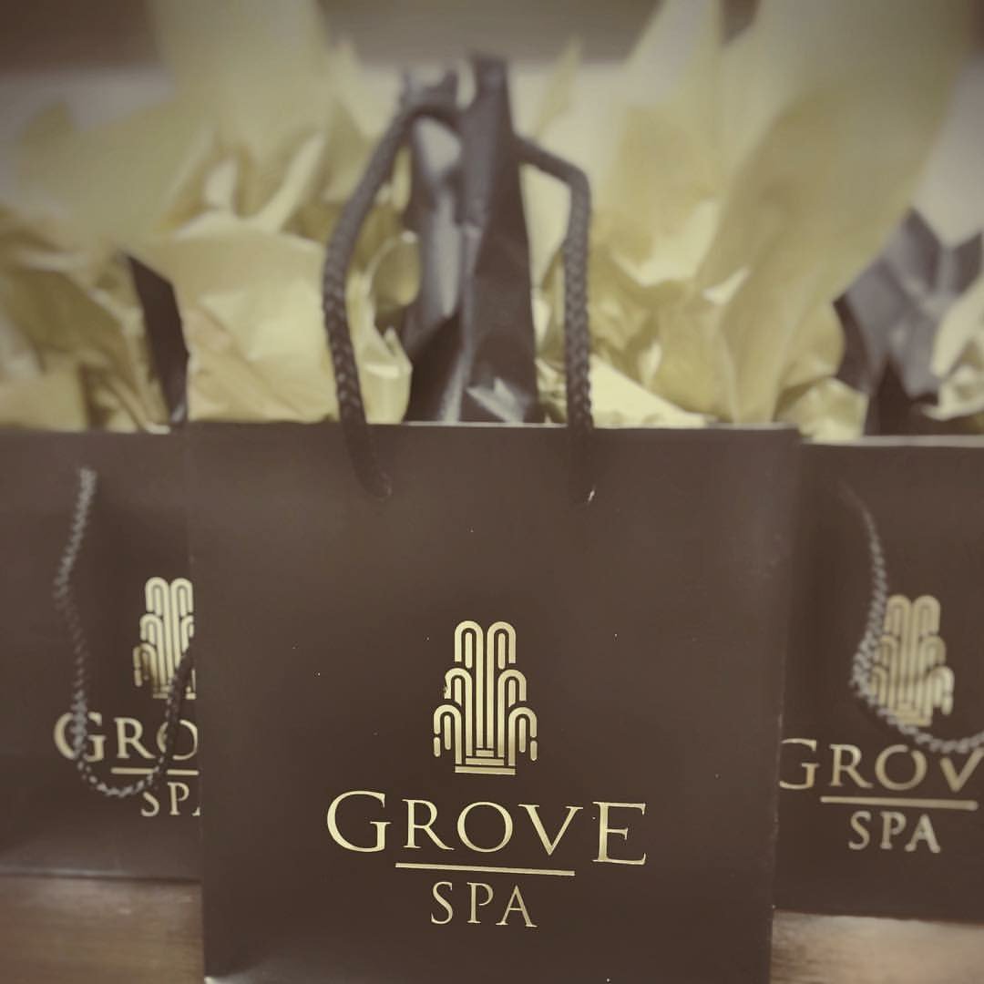 GroveSpa's tweet image. Mom is the real MVP, so give her the gold this year 🥇 Grove Gold, that is! Now through May 14th, purchase a gift card and receive Grove Gold rewards that you can give as a gift, or keep to treat yourself 😎
Valid on in-store gift card purchases only. #grovegold #mothersday