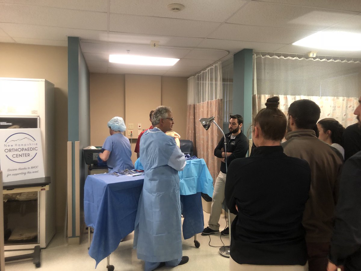 NHMI1994's tweet photo. Dr. Vailas of @NHOrthoCenter teaching the future generation of @PlymouthState Physical Therapy professionals during a @NHMI1994 knee cadaver workshop. #anatomy #cadaverworkshop #physicaltherapy https://t.co/6FOYEXcXFp