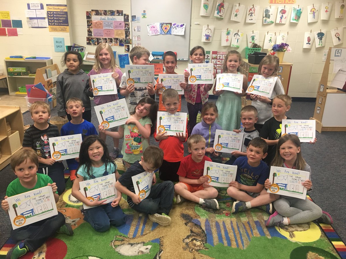 AndeeWebb's tweet photo. I’m so proud of these authors and illustrators. Today we celebrated the arrival of our published class book. Sharing the book with our 4th grade buddies was a bonus! #kinders #wearekind #authors https://t.co/Qp6xLalxH6
