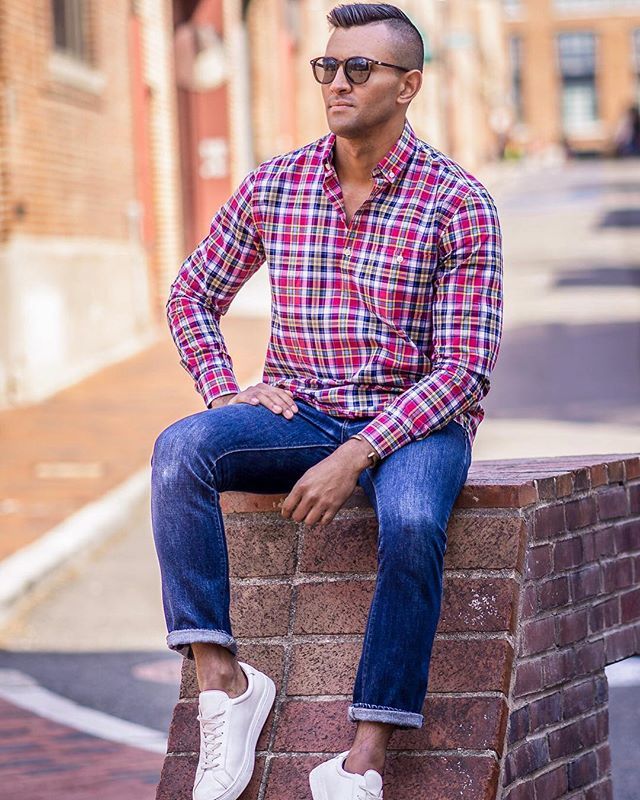 Summer means sporting all the popovers from <a href="/hughandcrye/">Hugh & Crye</a>. Thanks to @navidc_photos for snapping this photo at the last @portraitmeetdc! Swipe up on my IG stories to check out all the <a href="/hughandcrye/">Hugh & Crye</a> popovers!👌🏾 #hcportraitmeet #hughandcrye #DC #DiegoDow… ift.tt/2KeD0ZN