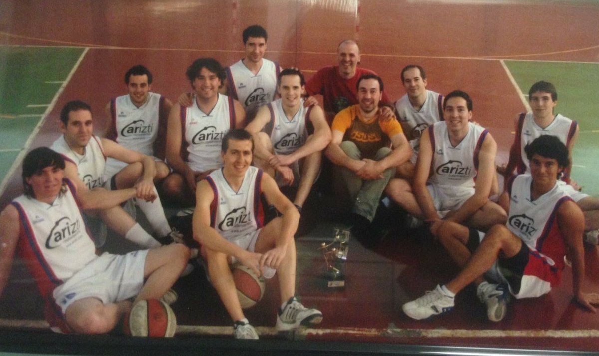 Duodécimo aniversario de la 1ª liga del Gure!

11/05/2008

<a href="/Sergio_Vegas/">Sergio Vegas</a> (B)
Í. Marzana (B)
Julen Madrid
Íñigo Casado
Ángel Gavilán
<a href="/Gorka13/">Gorka Torrecilla</a>
Javi Huebra
<a href="/jmrubioo/">Juanma</a>
<a href="/Koldo_Vazquez/">Koldo Vazquez</a>
<a href="/J_Egui/">Jorge Eguiara</a>
Josean Ronda
@alvmle
Gorka Gil

Ent. Kappa
Ayte. <a href="/cracksegundon/">Aitor Murua Perez</a>