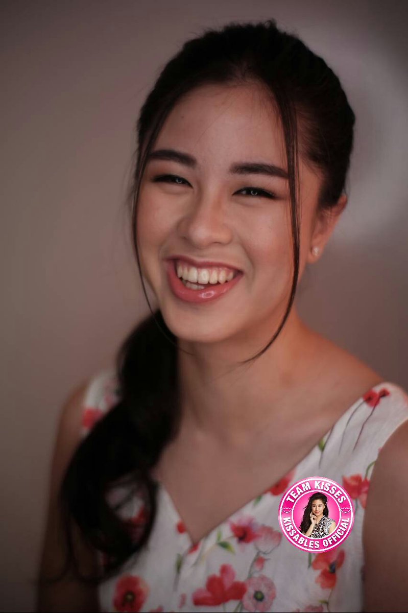 Hi Fanmily!:) here! <a href="/delavinkisses/">Not Kisses -follow her @kissesdelavin</a> is sending you a millions of smile! Take one each morning,  because I want to see you smiling always:)

HAVE A BLESSED DAY and GOOD MORNING:)

KISSES LIVE SA UKG