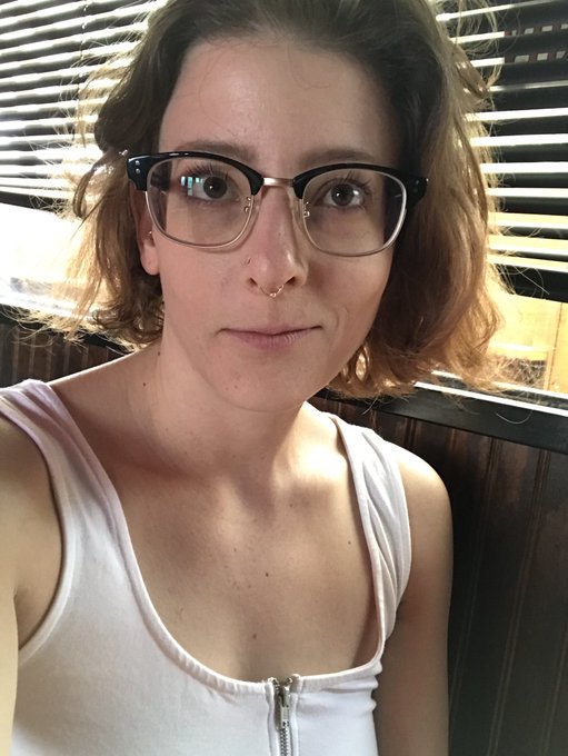 Quirkin&rsquo; and twerkin&rsquo;... at Dusk til Dawn til 9:30 tonight! #mostlyquirkin #NerdGirl #yesastripper https://t<a href="/tag/nerdgirl"class="tags"><span>#nerdgirl</span></a><a href="/tag/yesastripper"class="tags"><span>#yesastripper</span></a><a href="/tag/mostlyquirkin"class="tags"><span>#mostlyquirkin</span></a>