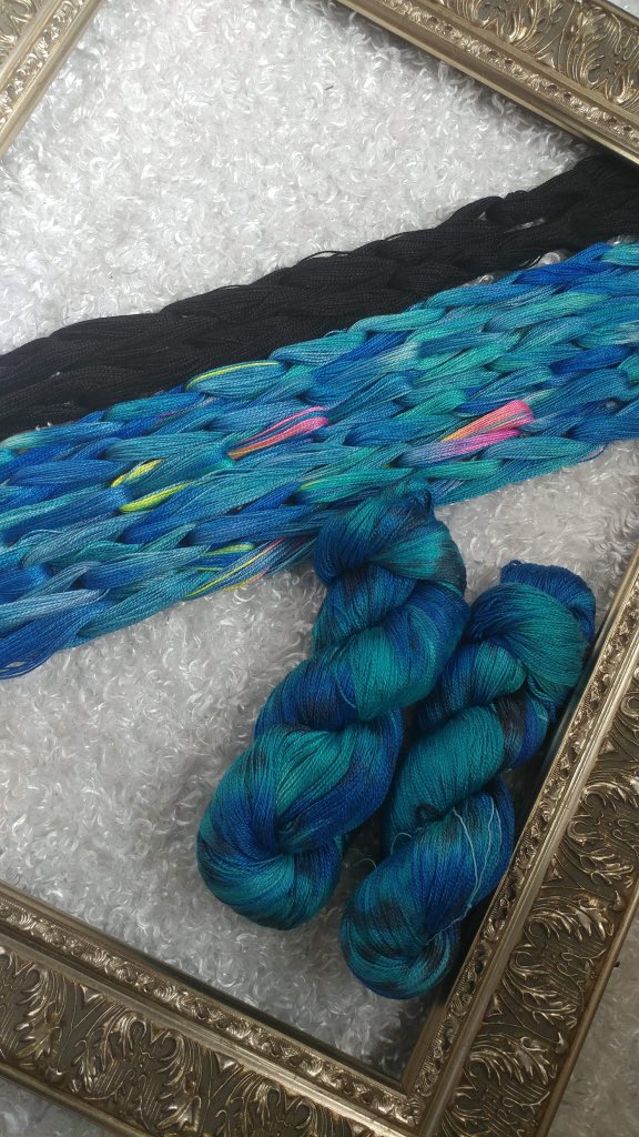SushiLuv's tweet photo. Hello, gorgeous 😍 can’t wait for this to meet Laura’s loom!! Obvious weaver pick for my first custom 😊#chromaticdyenamics #LJHandwovens #babywearing #handwoven @ljhandwovens https://t.co/J9WdTKgZVI