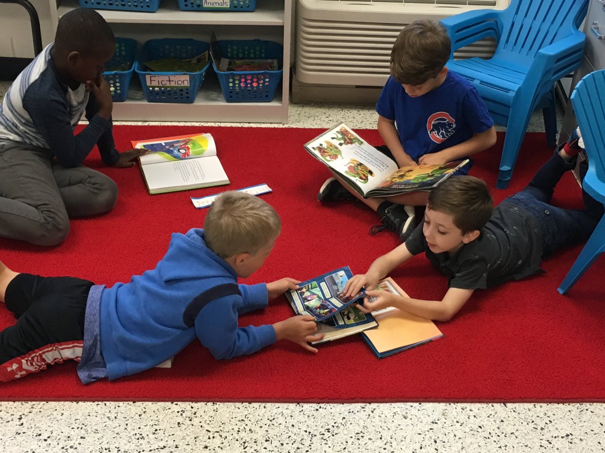 PezzellaMelinda's tweet photo. In the beginning of the year these Ss hated reading but now itβs the first thing they choose during center rotations. #flexibleseating #walkandread #fortheloveofreading @TrantwoodES @LouAnneMetzger https://t.co/P6SIrKuq6k