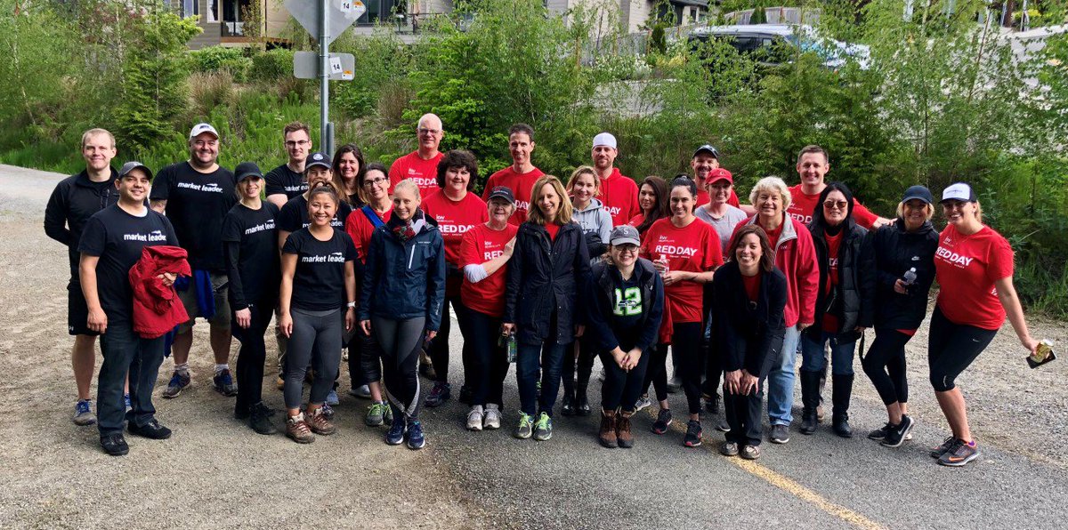 Market_Leader's tweet photo. We partnered with @KWeastside for #KWREDDay today to clean and preserve the Cross Kirkland Corridor! Big thanks to our KW partners and team who showed up to give back! 

#TheMLWay https://t.co/syejvSpMDb