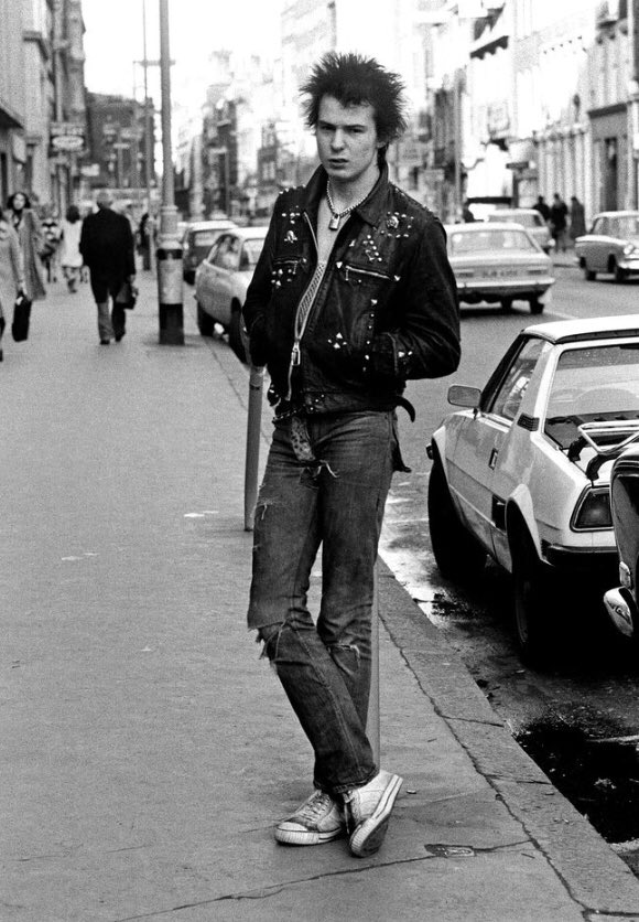  I ll die when I m 23 and when I do I ll have lived the way I wanted happy birthday  Sid Vicious 