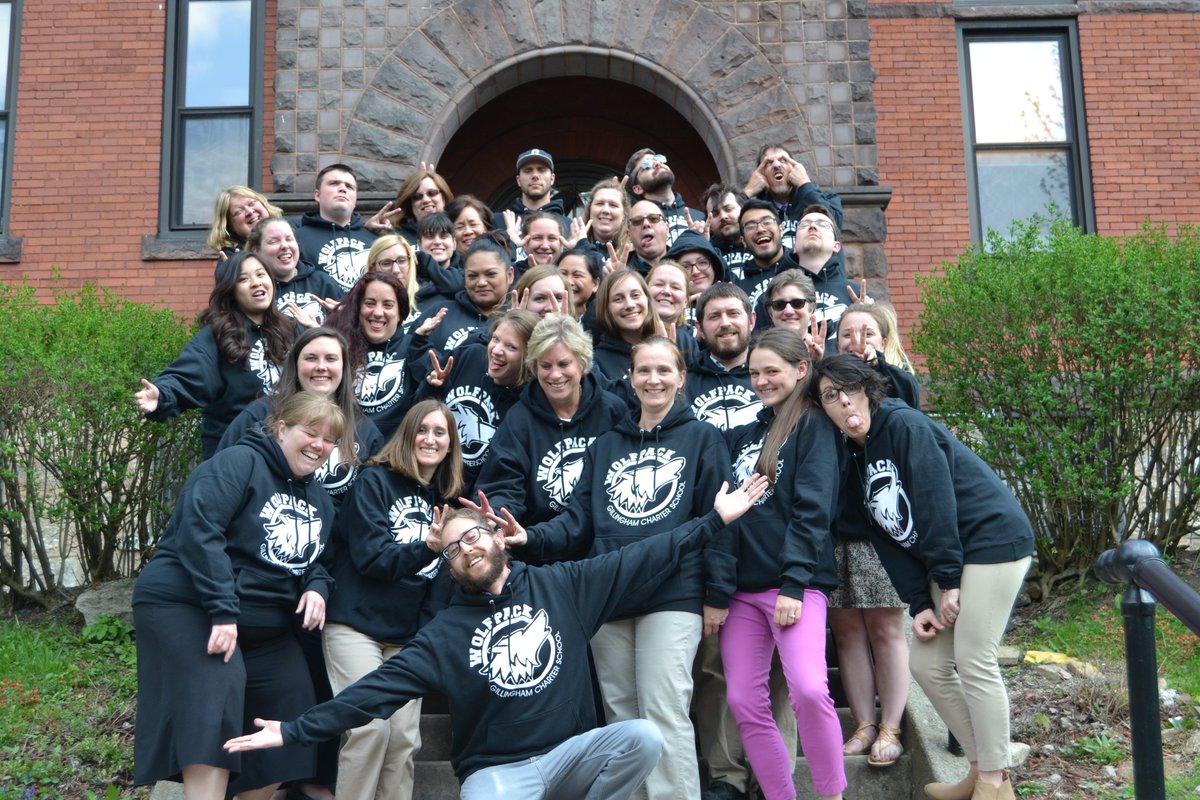 GillinghamCS's tweet image. Squad goals! #GillinghamCharterSchool #WolfpackPride 🐺