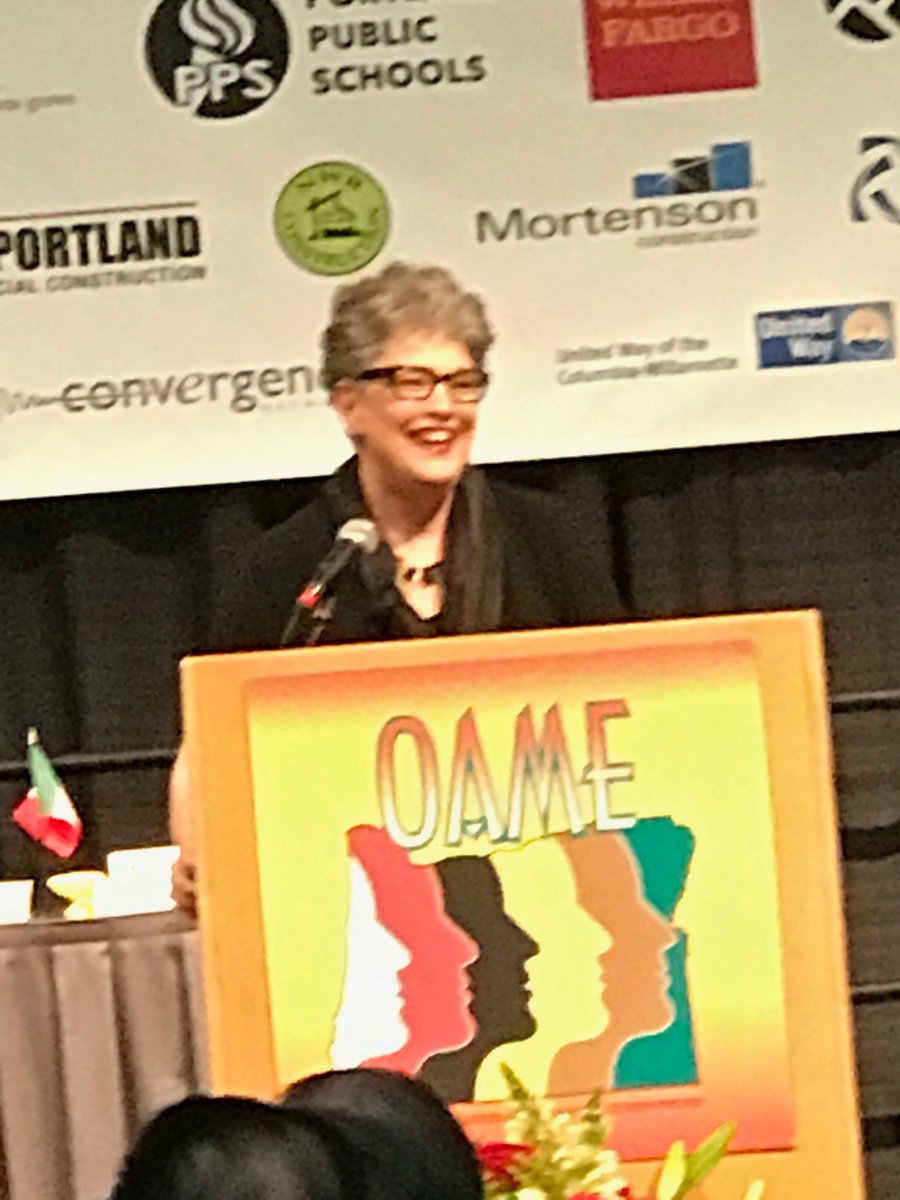 dmtpdx's tweet photo. @PDX_BizAlliance receives corporate award from @OAME @Sandimcdpdx https://t.co/nM7WTMhJxP