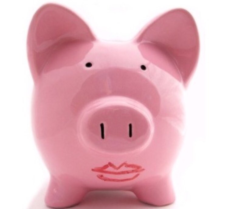 mikehorrocks's tweet photo. .@JPNicols challenges your FI to think have you simply put digital lipstick on your analog pig? Digitize your process with @bakerhill lending. #FinTech2018 #FinovateSpring2018 #Finovate #Digital https://t.co/cNqPitoFhc