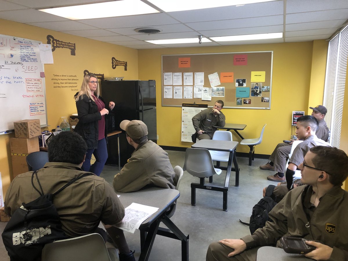 steffen83179895's tweet photo. Beaverton Manager conducting a fire side chat, stressing the importance of safety and being safe by choice not by chance. @ka8e1983 @rmonsef503 @Jimgamble247 https://t.co/83DdgCm9xf