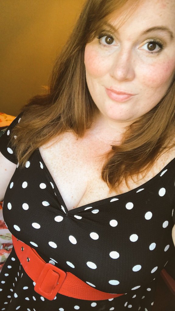 solskyn's tweet photo. Random selfies. #selfie #usingtwitteragain https://t.co/tjUfYwrFcF