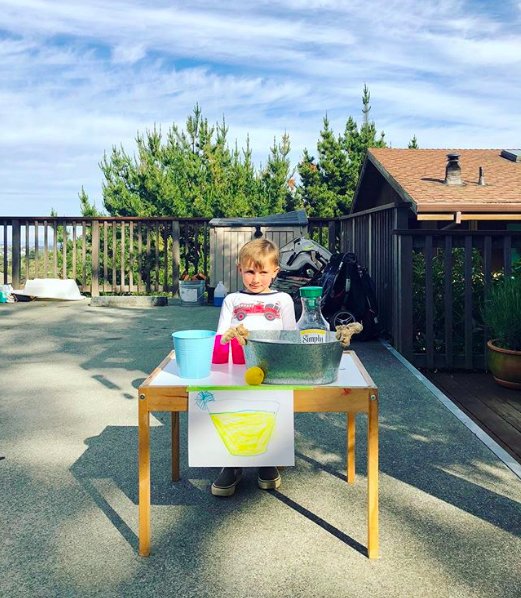 LeaveittousTO's tweet image. We can turn your lemons into lemonade! Join our team. 🍋 🤑
Send in your #resume at - work@leaveittoustoronto.com

#makeworkWORKforyou #eventstaffing #torontojobs #cityhustle #summerjob