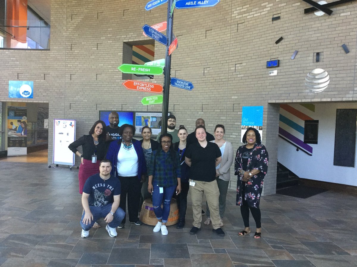Leadership Academy Class Picture <a href="/DREAM_LA2020/">DREAM Team</a> <a href="/MillerLauree/">Lauree</a> #TUGGLENATION #The10
