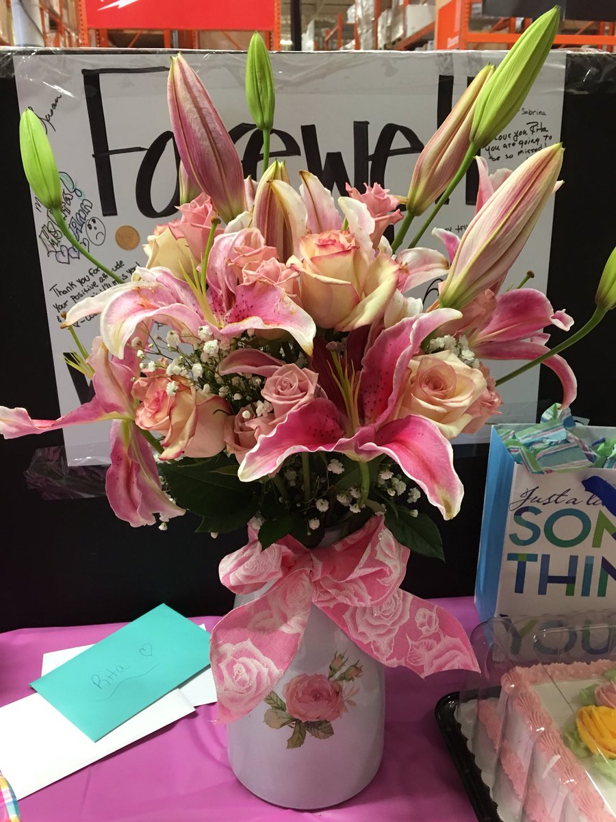 BeverlySSmith1's tweet image. Going to miss this sweet lady! Forever in our ♥️♥️♥️♥️♥️♥️♥️♥️ HAPPY RETIREMENT! @XKerrigan @JuanitaQ1 @SWHR33 @2727realmccoy