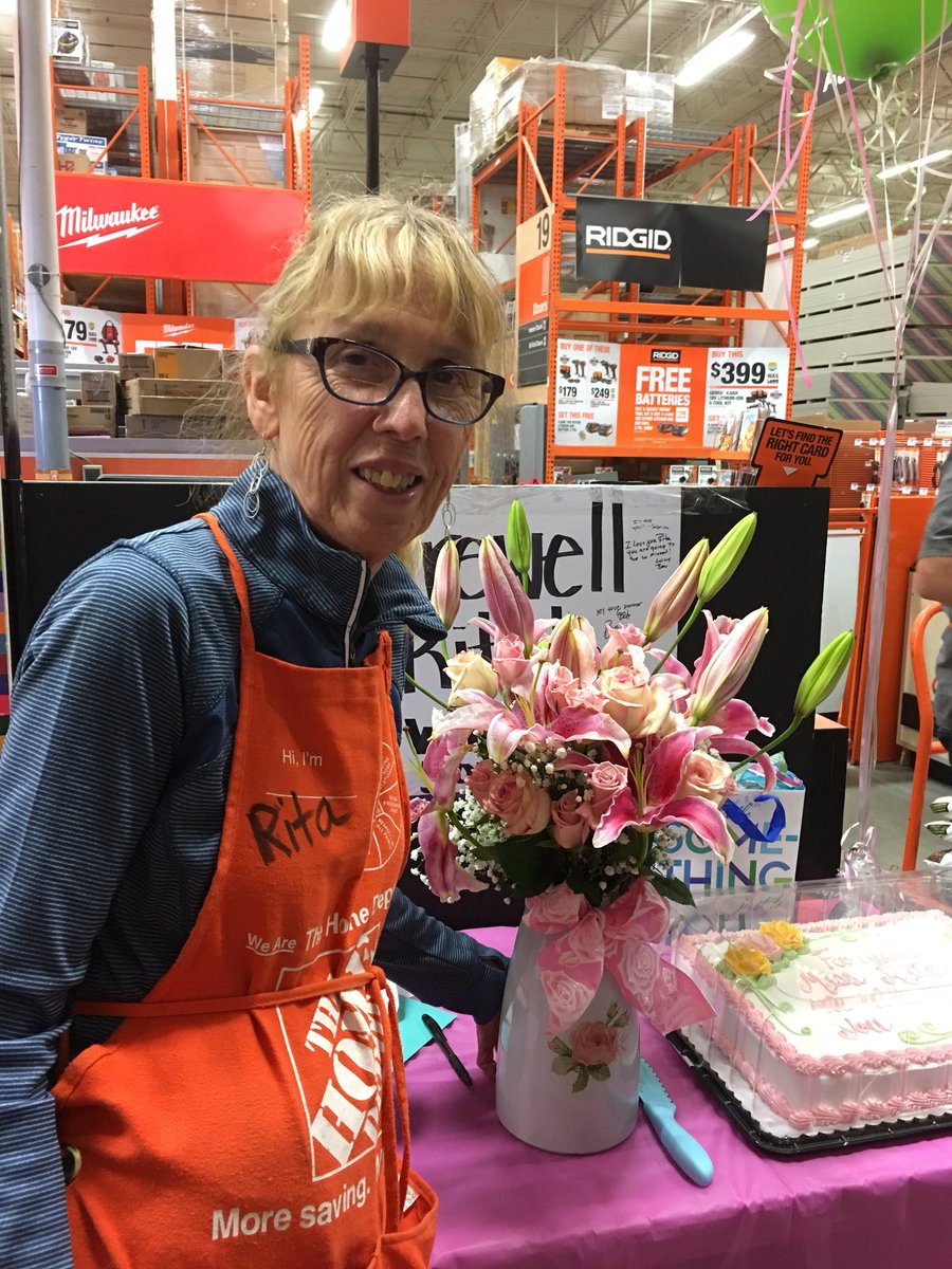 BeverlySSmith1's tweet image. Going to miss this sweet lady! Forever in our ♥️♥️♥️♥️♥️♥️♥️♥️ HAPPY RETIREMENT! @XKerrigan @JuanitaQ1 @SWHR33 @2727realmccoy