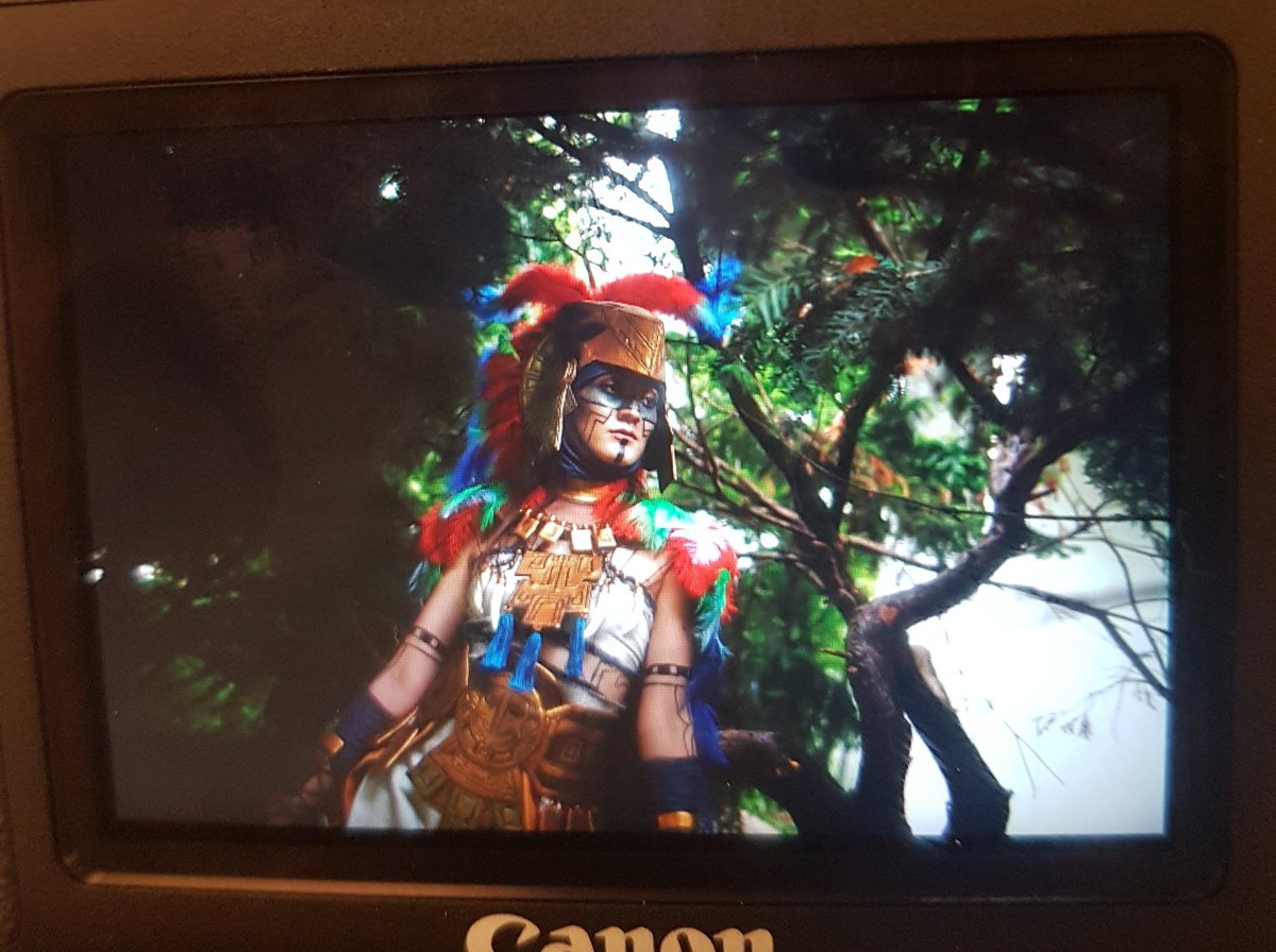 romailee's tweet image. I didn&apos;t expect to get nice photos a this con because the location is quite ugly but look at those cool cosplayers, I found a tiny nice space for each of them ^^ #fantasybasel2018 #snowwithe #naruto #sasuke #karin #starwars #azteckwarrior