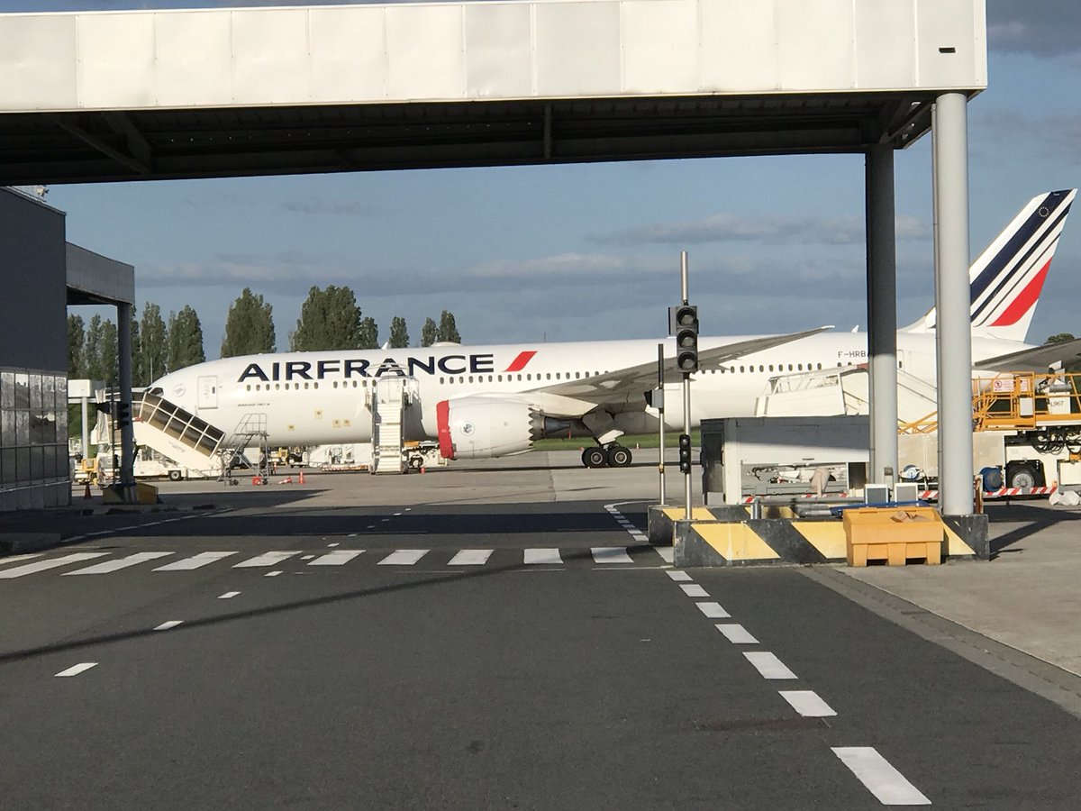 thbellot's tweet image. 787 « groundé »
Annulation de stages
Abattement programme 
Il est grand temps que le bon sens reprenne le dessus 
Merci pour votre soutien !