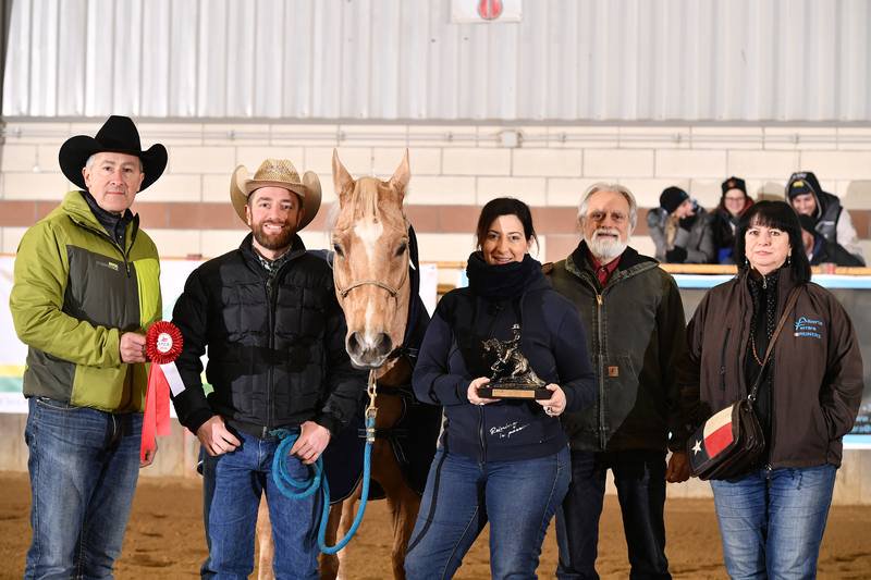 apcrReining's tweet photo. #Champion #LtdOpen #NRHA #SlideIntoSpring #APCR 2018 FERRARA ALBERTO su STEADYS CHEX di FANTONI BARBARA con score 71 https://t.co/8A5hjA42h5